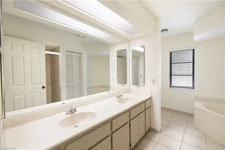 9744  Campbell  CIR, Naples, FL 34109