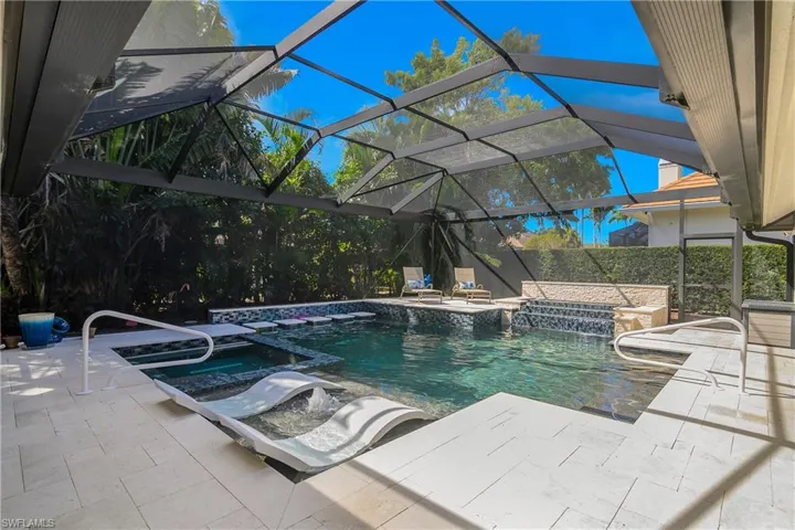 720 Shadow Lake Ln, Naples, Florida 34108