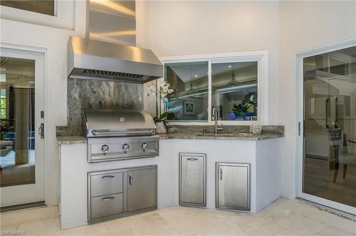 720 Shadow Lake Ln, Naples, Florida 34108
