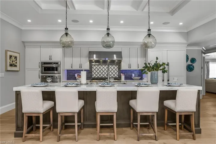 720 Shadow Lake Ln, Naples, Florida 34108