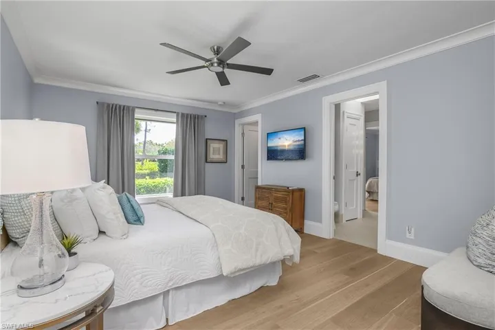 720 Shadow Lake Ln, Naples, Florida 34108