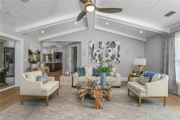 720 Shadow Lake Ln, Naples, Florida 34108