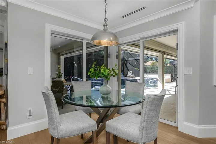 720 Shadow Lake Ln, Naples, Florida 34108