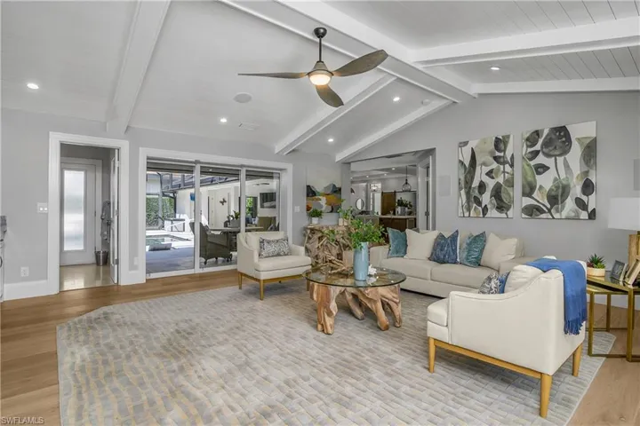 720 Shadow Lake Ln, Naples, Florida 34108