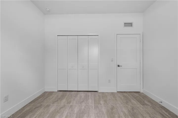 1142 Dutchess St E, Lehigh Acres, Florida 33974