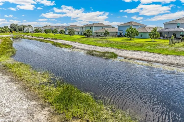 12201  Amber Waves  RD, Lehigh Acres, FL 33974