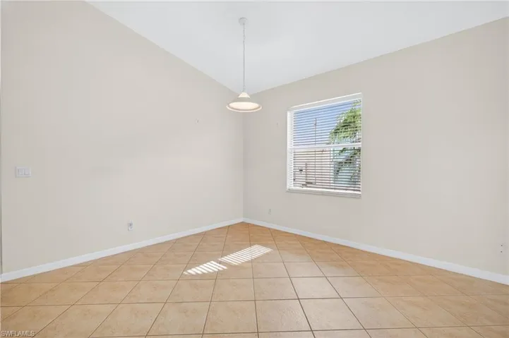 8369  Sumner  AVE, Fort Myers, FL 33908