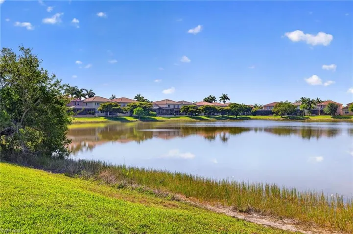 8369  Sumner  AVE, Fort Myers, FL 33908