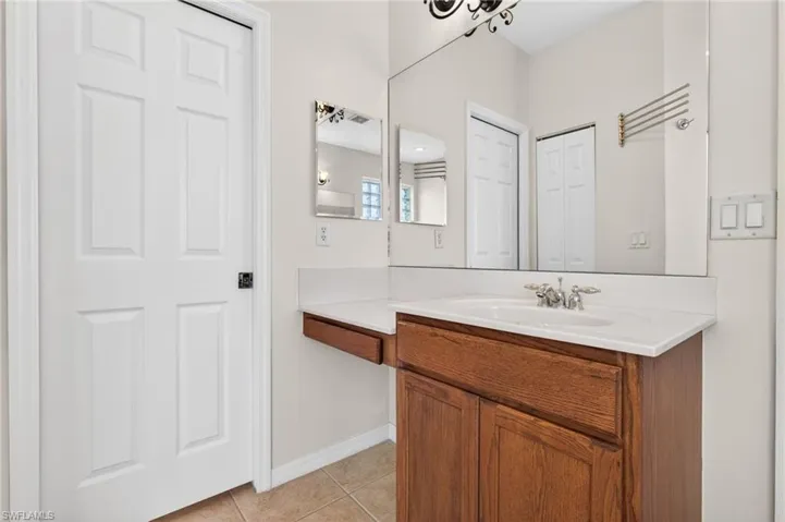 8369  Sumner  AVE, Fort Myers, FL 33908