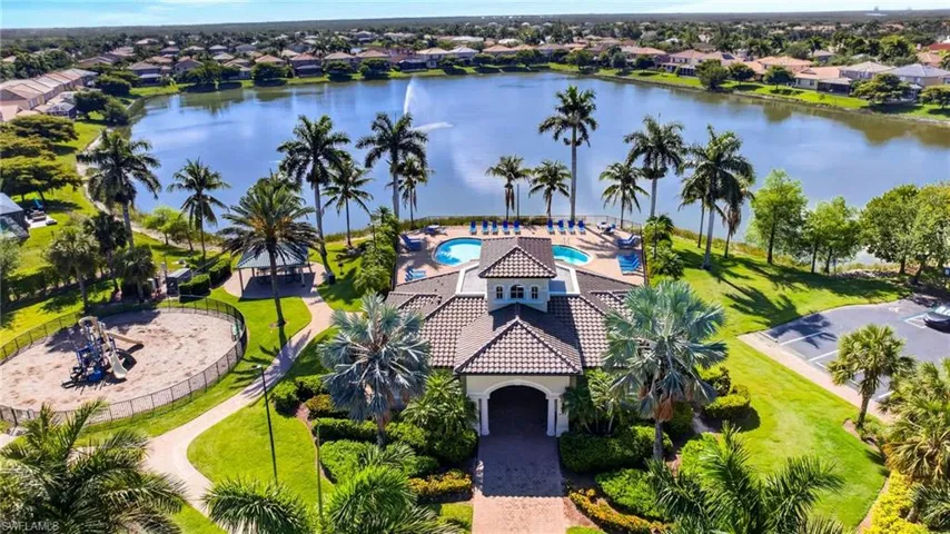8369 Sumner Ave, Fort Myers, Florida 33908