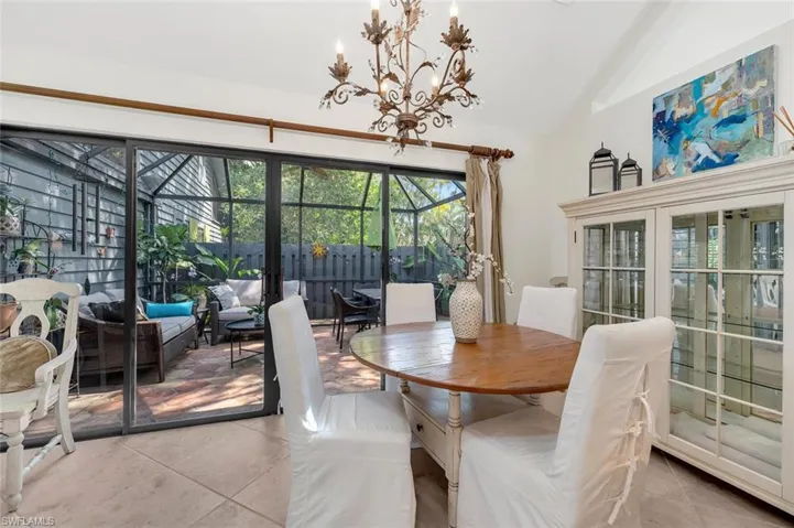 1347  Solana  RD, Naples, FL 34103
