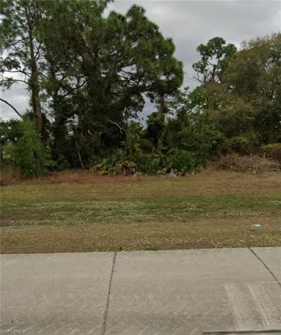 202  Gunnery N RD, Lehigh Acres, FL 33971