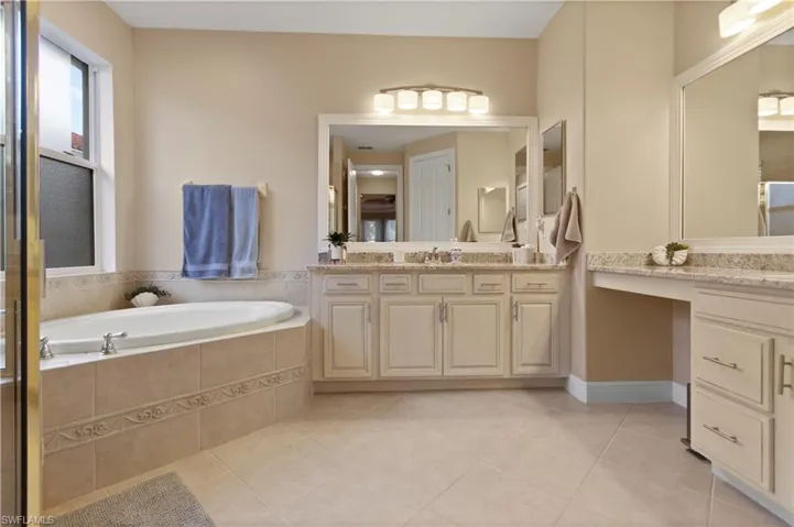 8792 Largo Mar Dr, Estero, Florida 33967