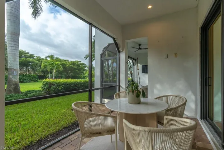 Outdoor dining table 4 chairs