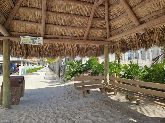 Private Beach Access for Royal Pelican owners