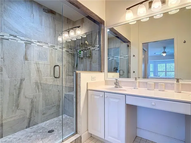 NEW SHOWER, SEAMLESS SHOWER DOOR