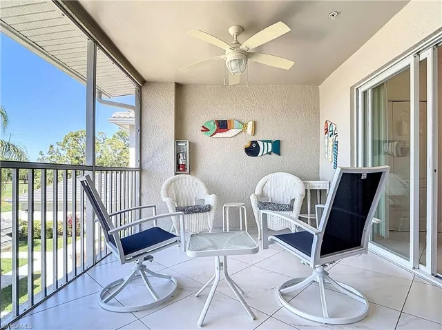 BACK LANAI, LARGE TILE & ENCLOSED