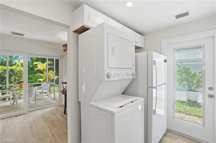 22 Kings Rd A19, Naples, Florida 34112
