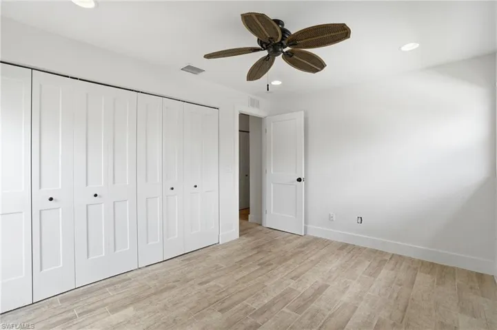 22 Kings Rd A19, Naples, Florida 34112