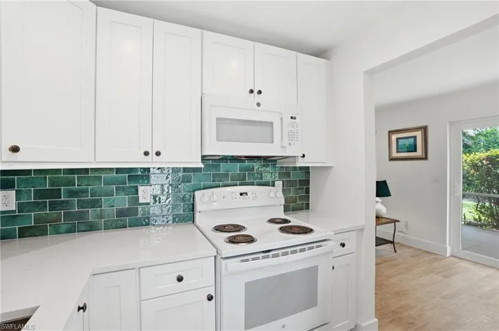 22 Kings Rd A19, Naples, Florida 34112