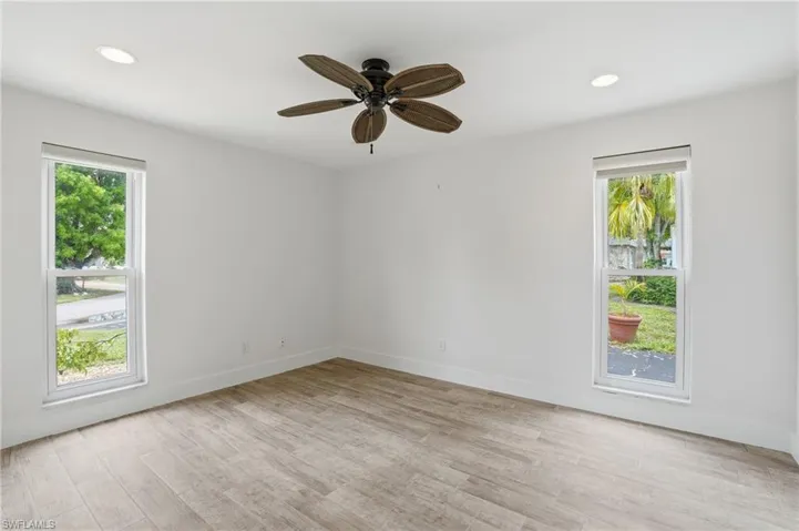 22 Kings Rd A19, Naples, Florida 34112