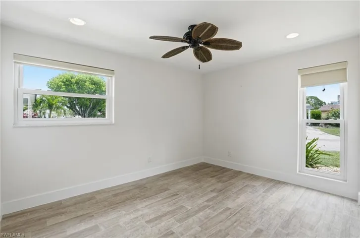 22 Kings Rd A19, Naples, Florida 34112
