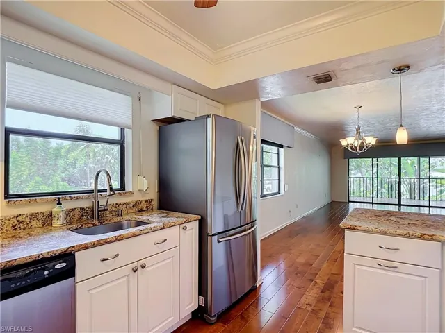 1065 8th St S 203, Naples, Florida 34102