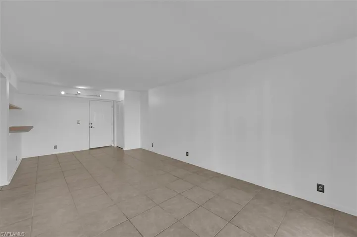 2875  Palm Beach  BLVD, Fort Myers, FL 33916