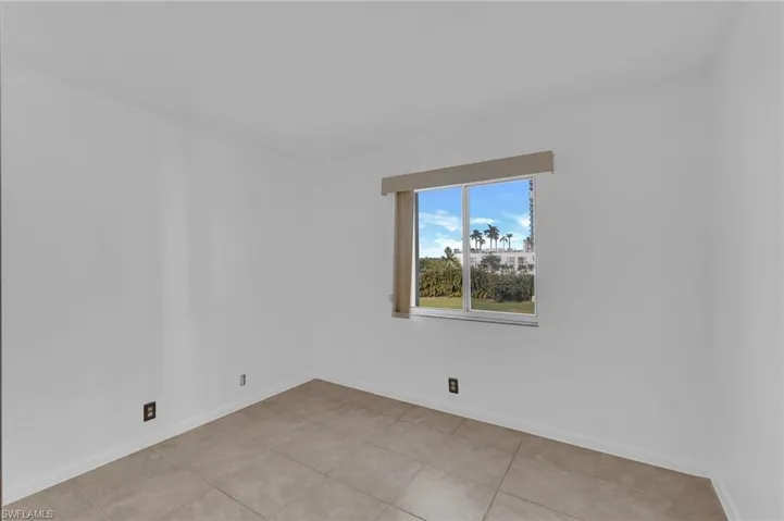 2875  Palm Beach  BLVD, Fort Myers, FL 33916