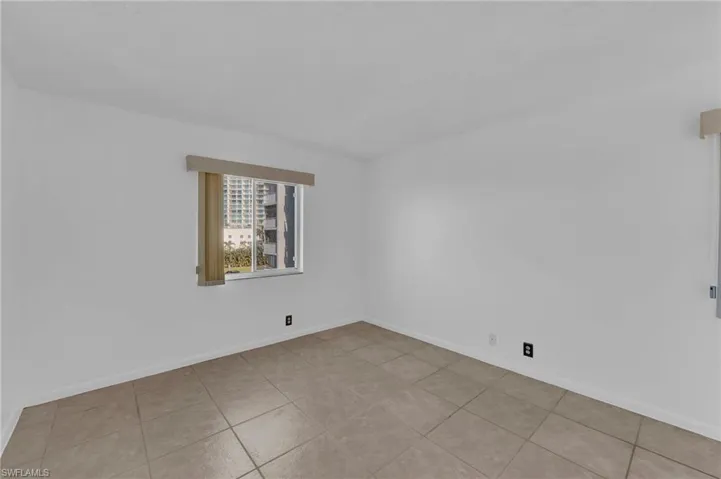 2875  Palm Beach  BLVD, Fort Myers, FL 33916