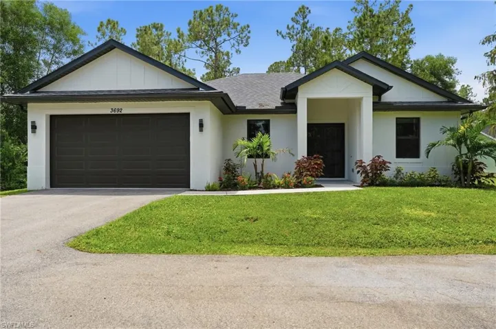 3692 8th Ave Se, Naples, Florida 34117