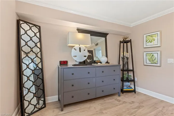 950 7th Ave S 23, Naples, Florida 34102