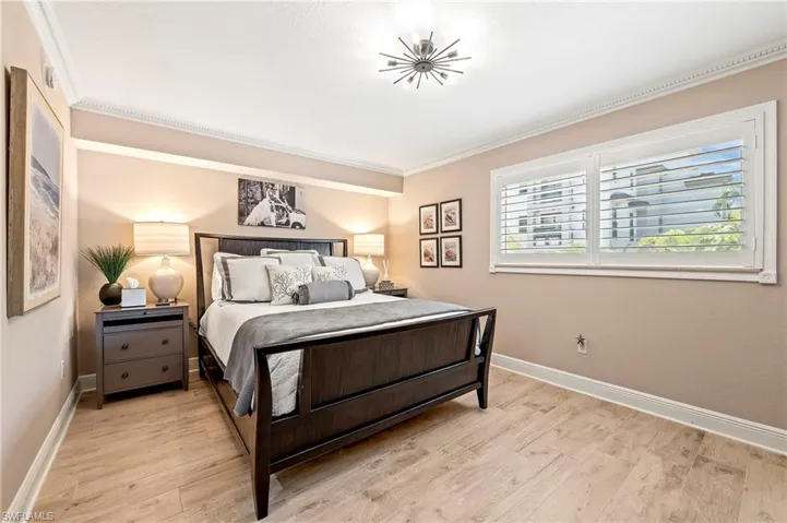 950 7th Ave S 23, Naples, Florida 34102