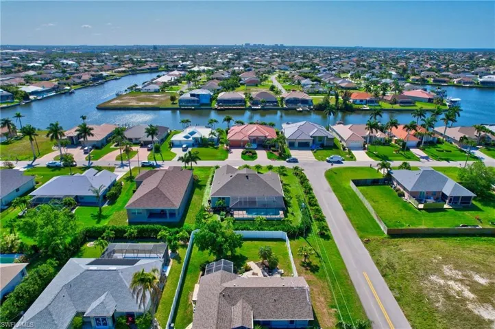 2911 SW 30th  ST, Cape Coral, FL 33914