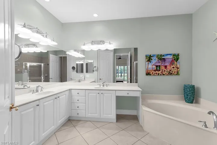 9292 Belle Ct 101, Naples, Florida 34114