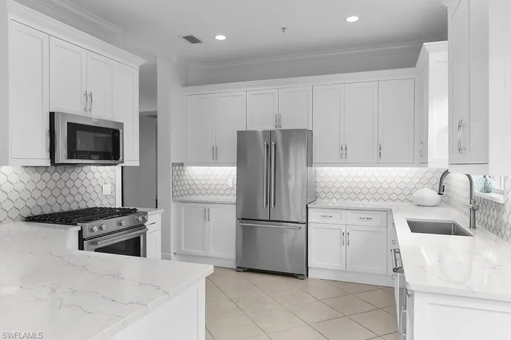 9292 Belle Ct 101, Naples, Florida 34114