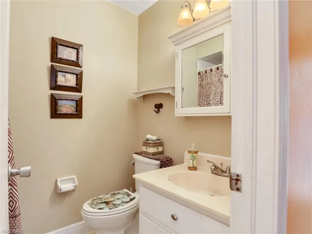 208  Aviation  PKWY, Cape Coral, FL 33904