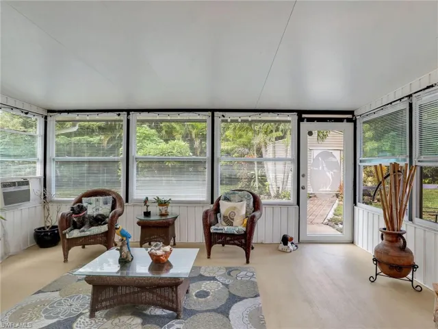 208  Aviation  PKWY, Cape Coral, FL 33904