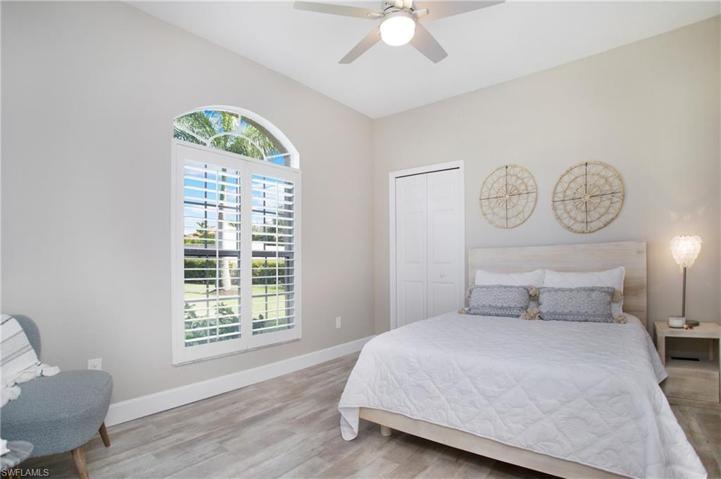 Main floor guest room