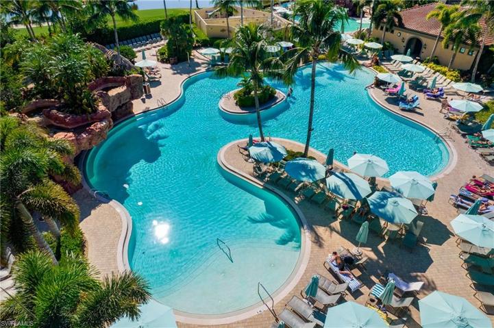 Players Club Family Pool