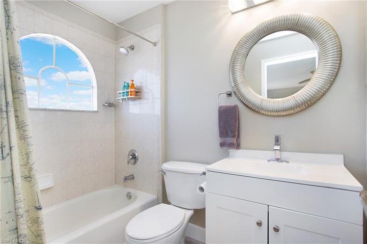 2nd floor guest suite bathroom