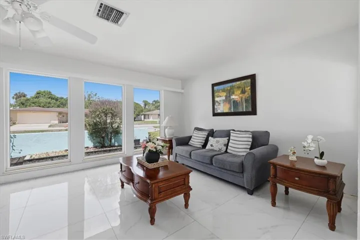 Living area with ceiling fan