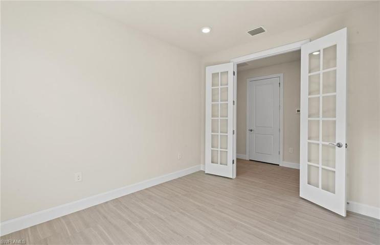 Photo of unfurnished model, options may vary.