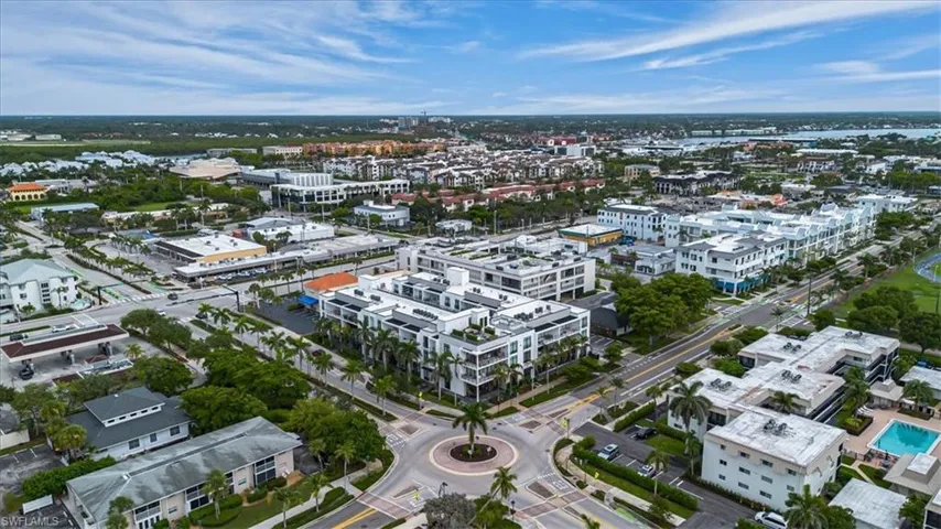 850  Central  AVE, Naples, FL 34102