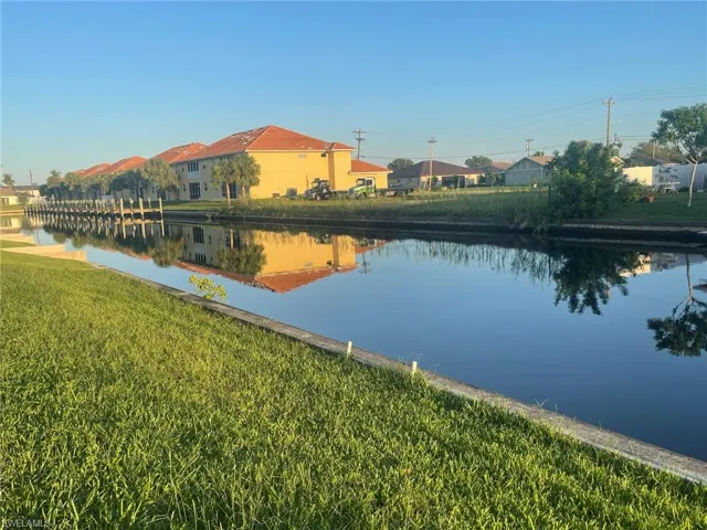 621 Sw 47th Ter 204, Cape Coral, Florida 33914