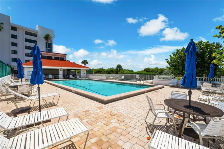 4545  Gulf Of Mexico  DR, Longboat Key, FL 34228