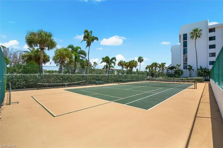 4545  Gulf Of Mexico  DR, Longboat Key, FL 34228