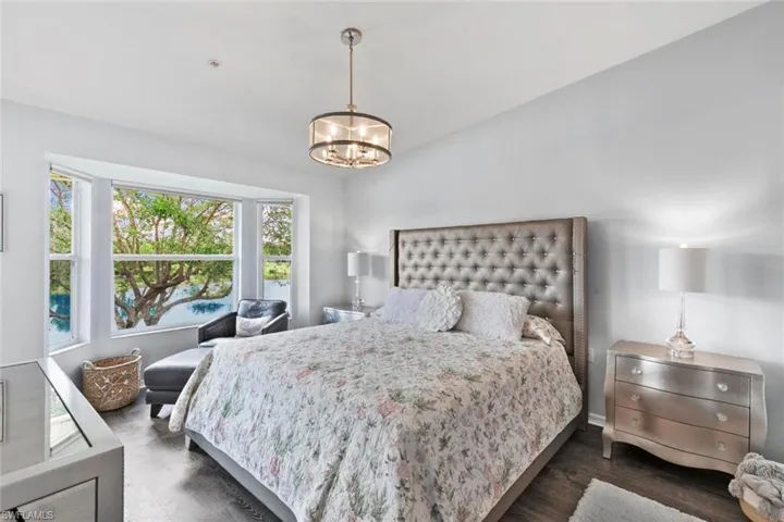 2860  Cypress Trace  CIR, Naples, FL 34119