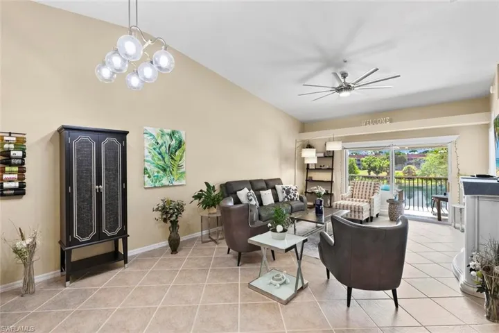2860  Cypress Trace  CIR, Naples, FL 34119