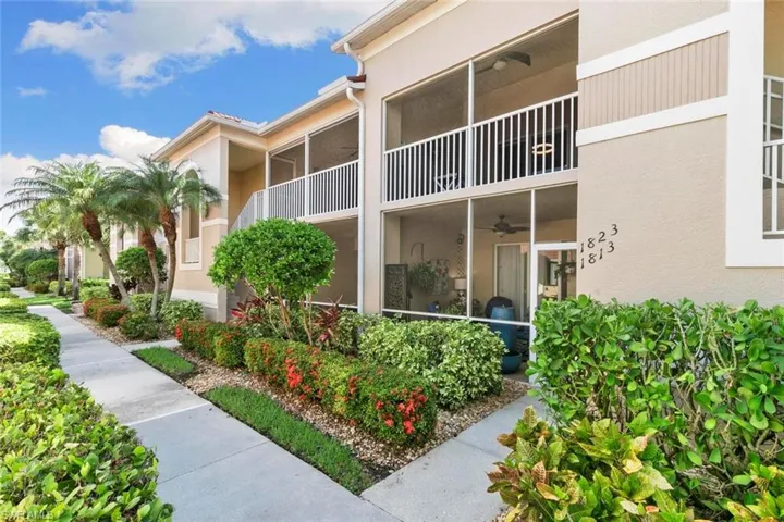 2860  Cypress Trace  CIR, Naples, FL 34119